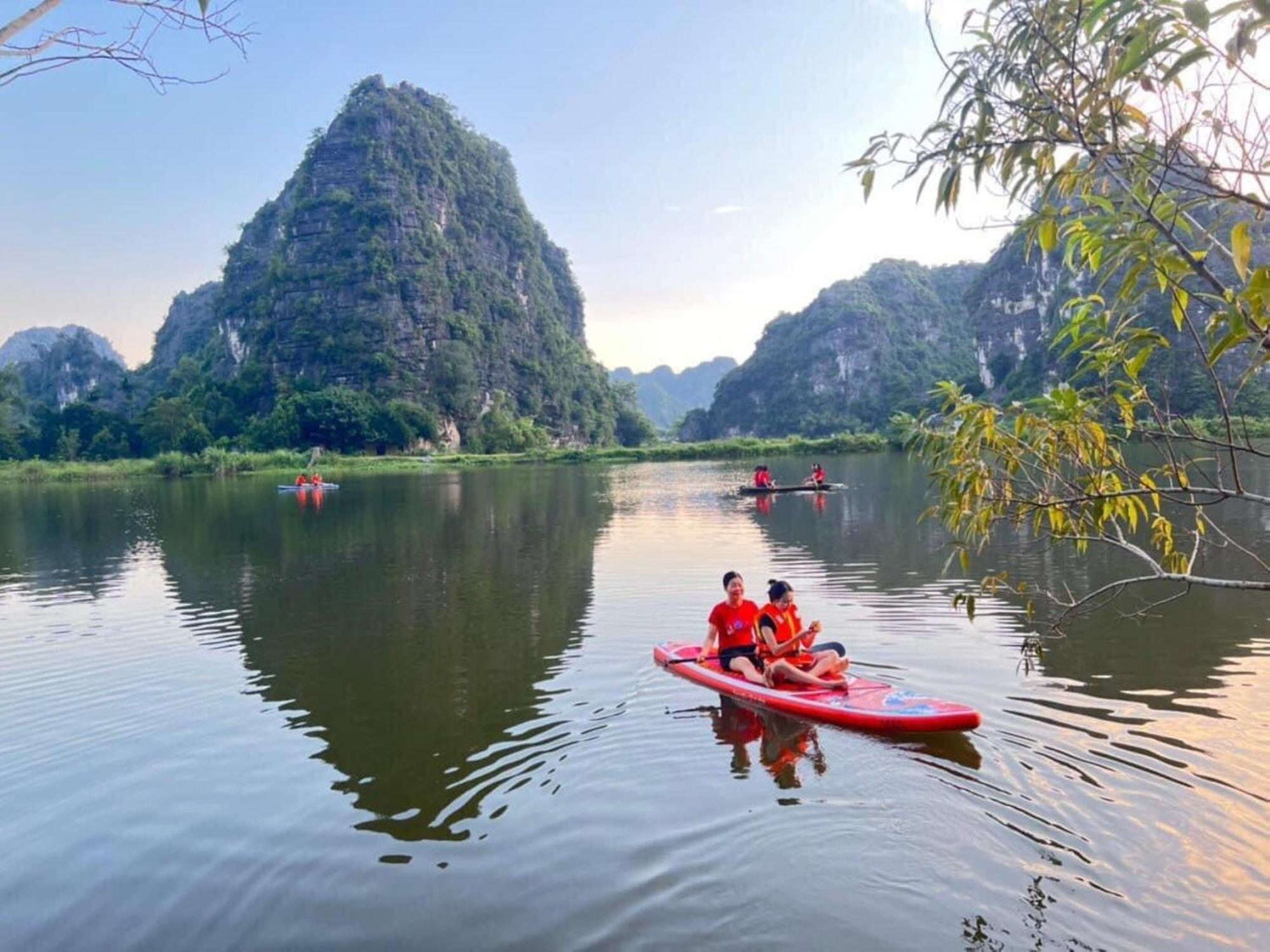 Xuan Son Lakeside Bungalow نينه بينه المظهر الخارجي الصورة